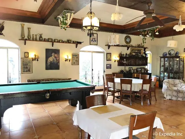 Casa De Carlo