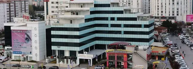 Sarissa Hotel