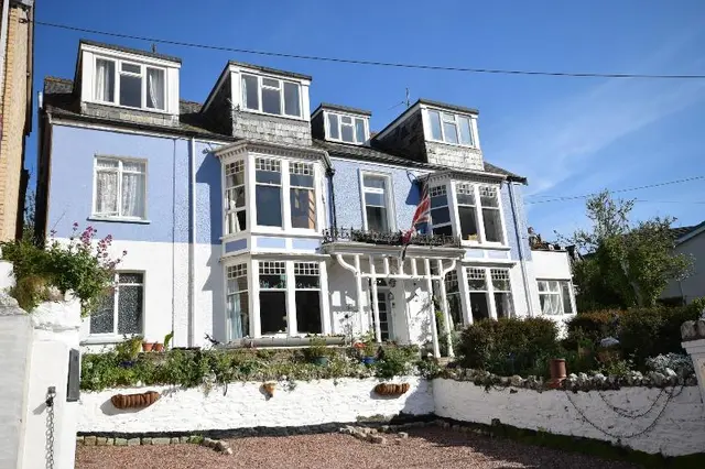 Newberry Beach Lodge