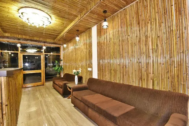 Kapoor Resort