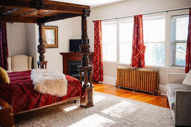 Dashwood Manor Seaside Bed & Breakfast