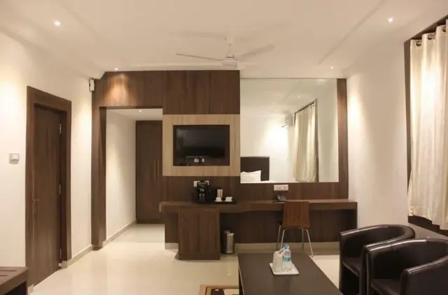 Niranjana Hotel