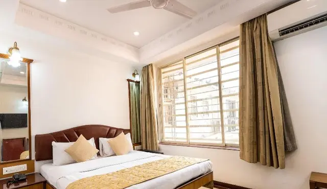 Hotel Parklane