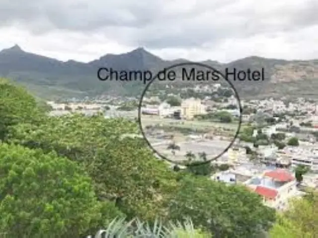 Champ De Mars Hotel