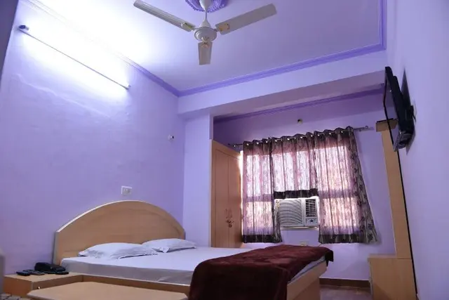 Hotel Mohit Palace