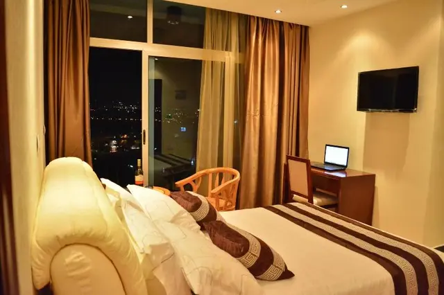 Impress Hotel