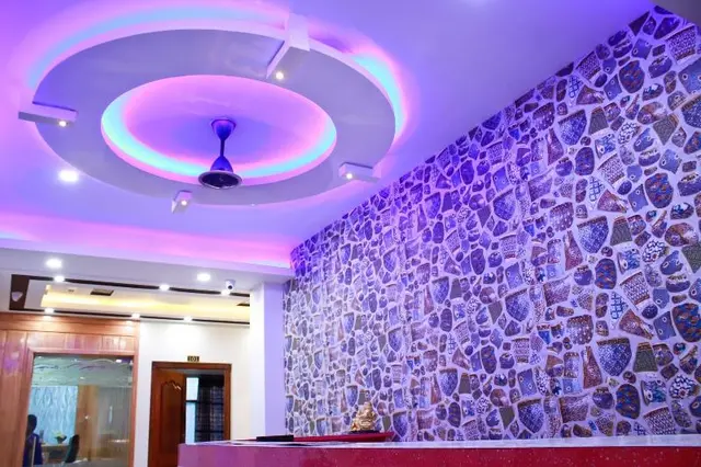 Gkm Grand Hotel