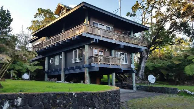 Volcano Acres Ranch Bed And Breakfast