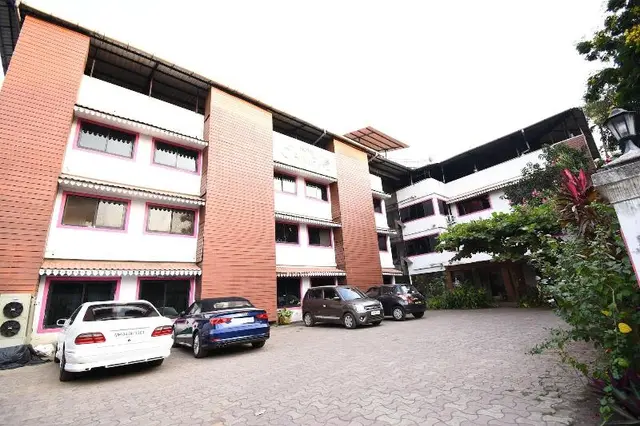 Hotel Campal