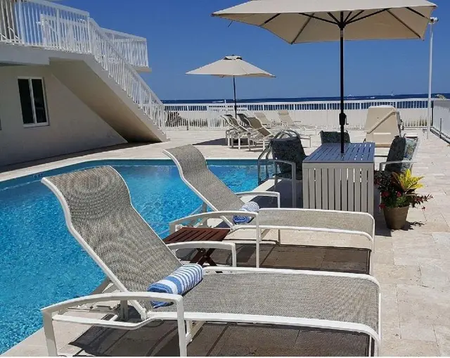 Le Cabanon Motel