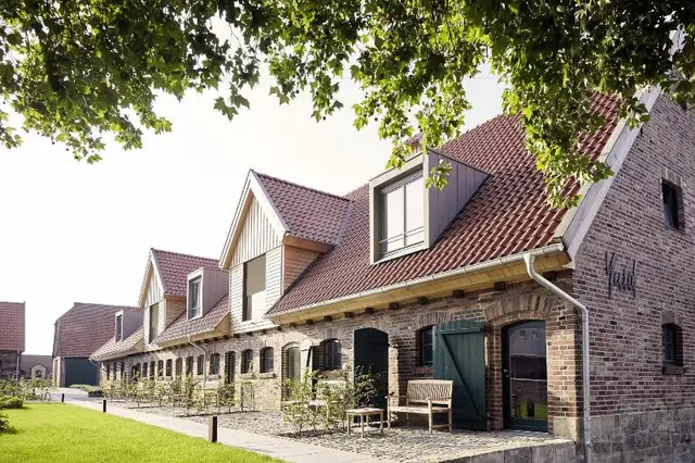 Yard Boarding Hotel