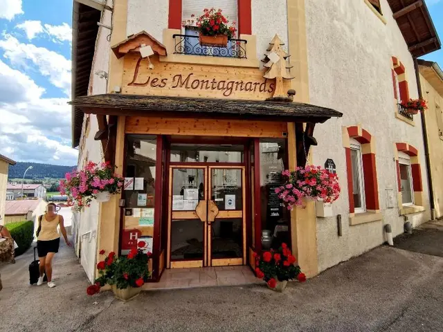Les Montagnards
