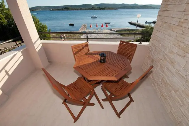 Bonamare Apartments