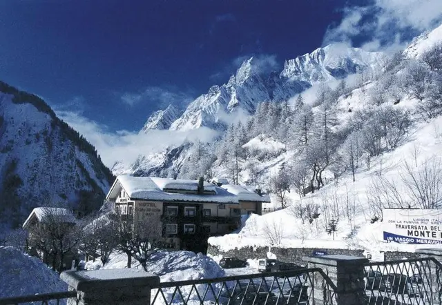 Hotel La Vallee Blanche
