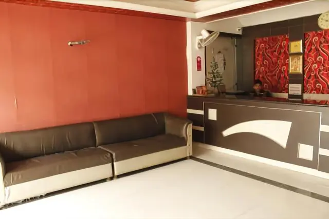 Hotel Gayatri Palace