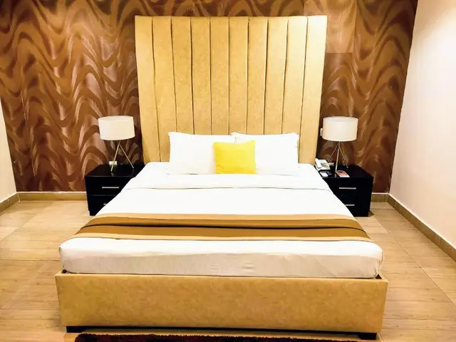 The Cabin Hotel
