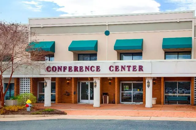 Clarion Suites Convention Center Fredericksburg
