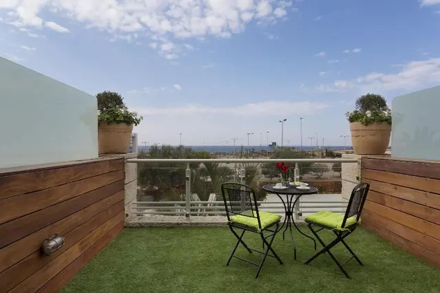 Garden Hotel
