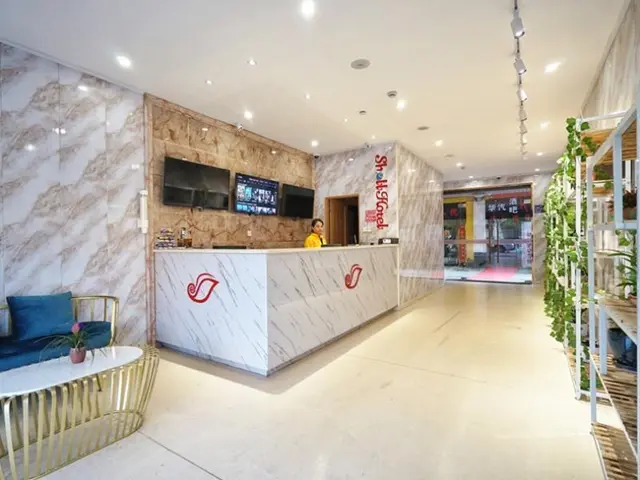 Shell Shanghai Baoshan District Songbin Road Subwa