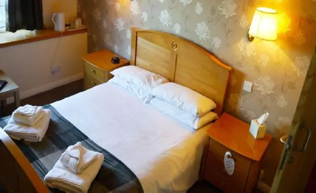 Ban Car Hotel