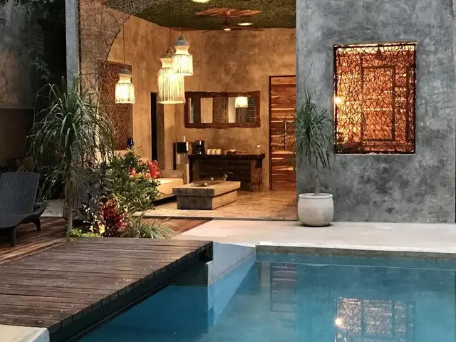 Little Gem Charme Hotel