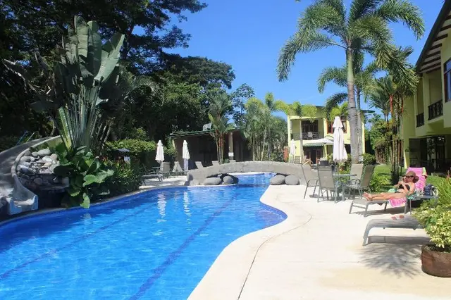 Club Del Cielo Unit 1