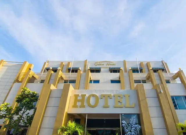 Golden House Hotel & Restaurant