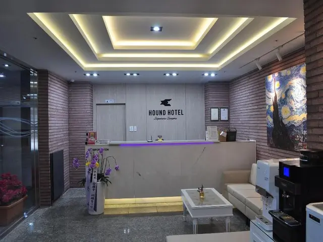 Venture Hotel