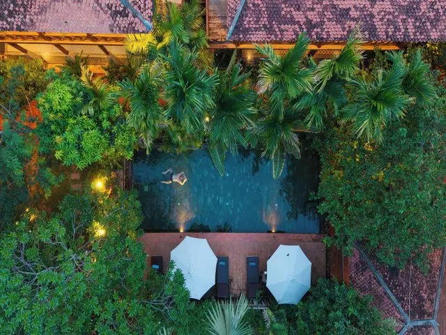Isann Lodge