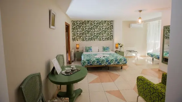 Escala Suites