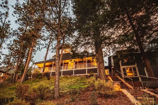 The Outlook Lodge
