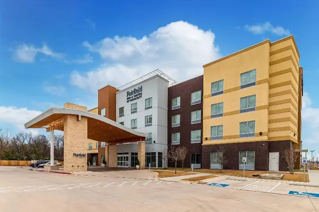 Fairfield Inn & Suites by Marriott Gainesville I-3
