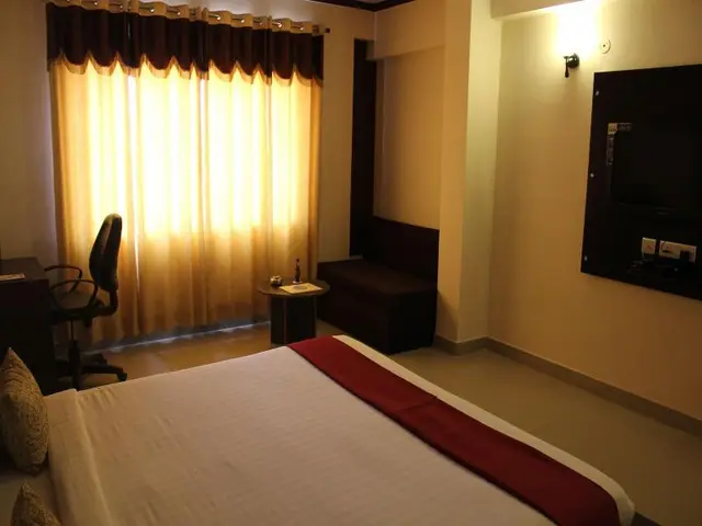 Hotel Savi Regency
