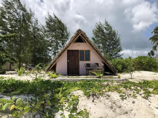 Blue Earth Beach Bungalows