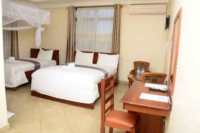 Silver Paradise Hotel