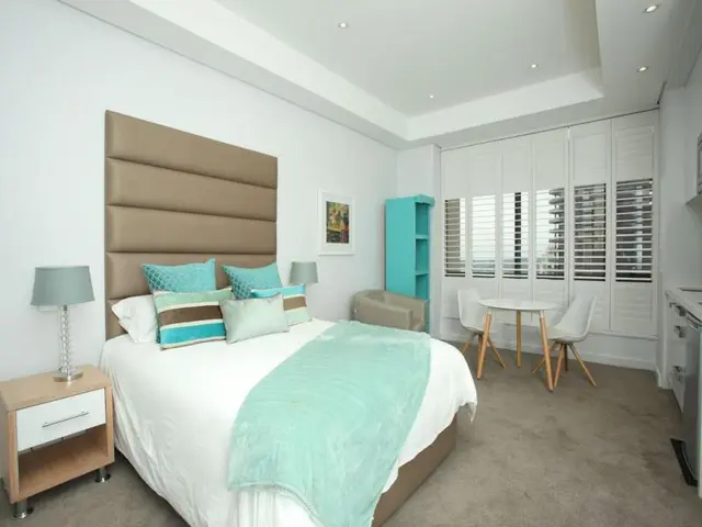 Sandton Skye Unit 702