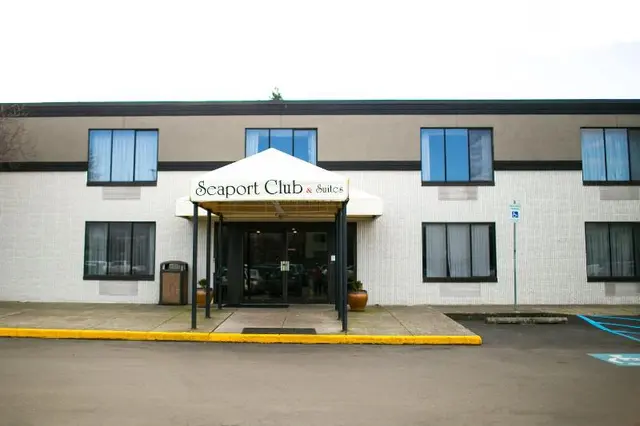 Seaport Inn And Suites