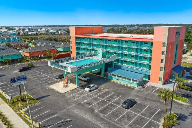 Beachside Resort Hotel