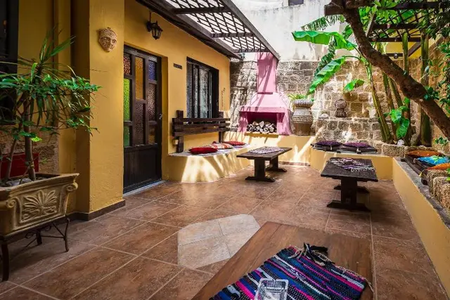Spot Hotel