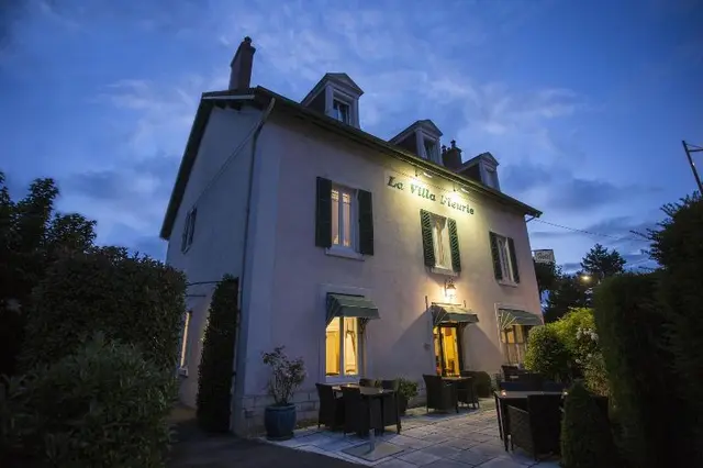 Hôtel La Villa Fleurie