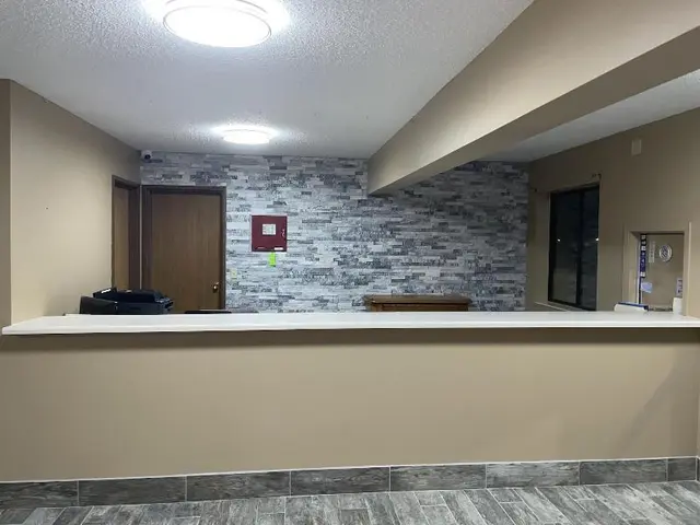 Designer Inn & Suites