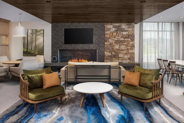 Fairfield Inn & Suites by Marriott Knoxville Lenoi