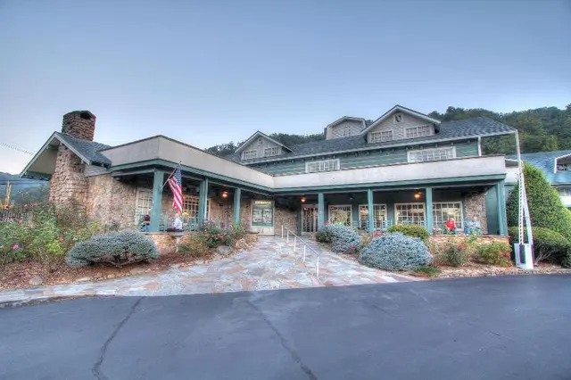 The Historic Gatlinburg Inn