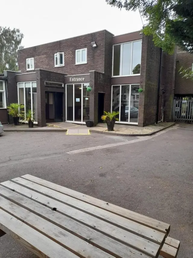 The Avenue Lodge