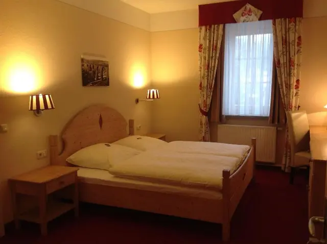 Hotel & Restaurant bei Zwillings