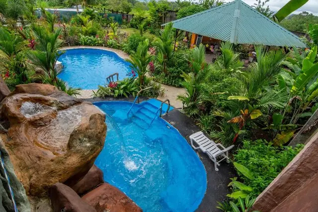 Aunty Arenal Lodge