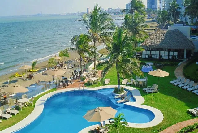 Hotel Playa Caracol