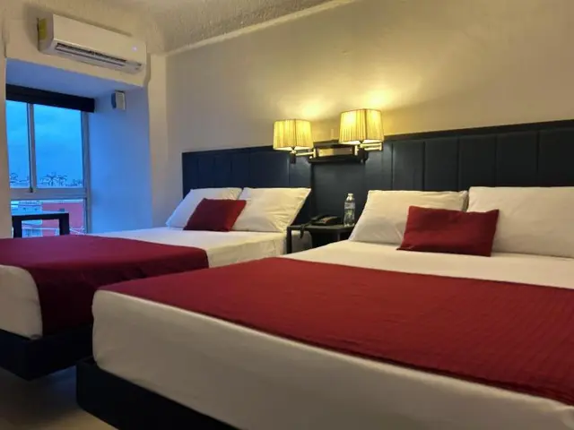 Choco's Hotel