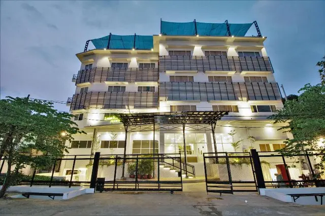 Lenna Residence Premiere