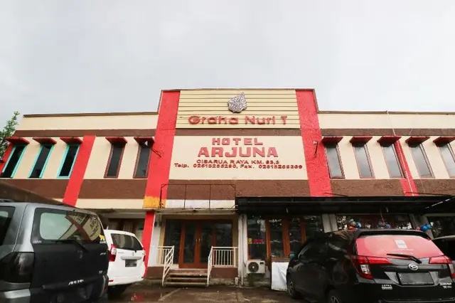 Hotel Arjuna by ZUZU